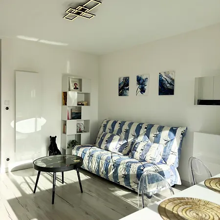 Les Remparts Sur - Domaine Des Roches A *